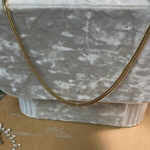 Elegant Gold Necklace